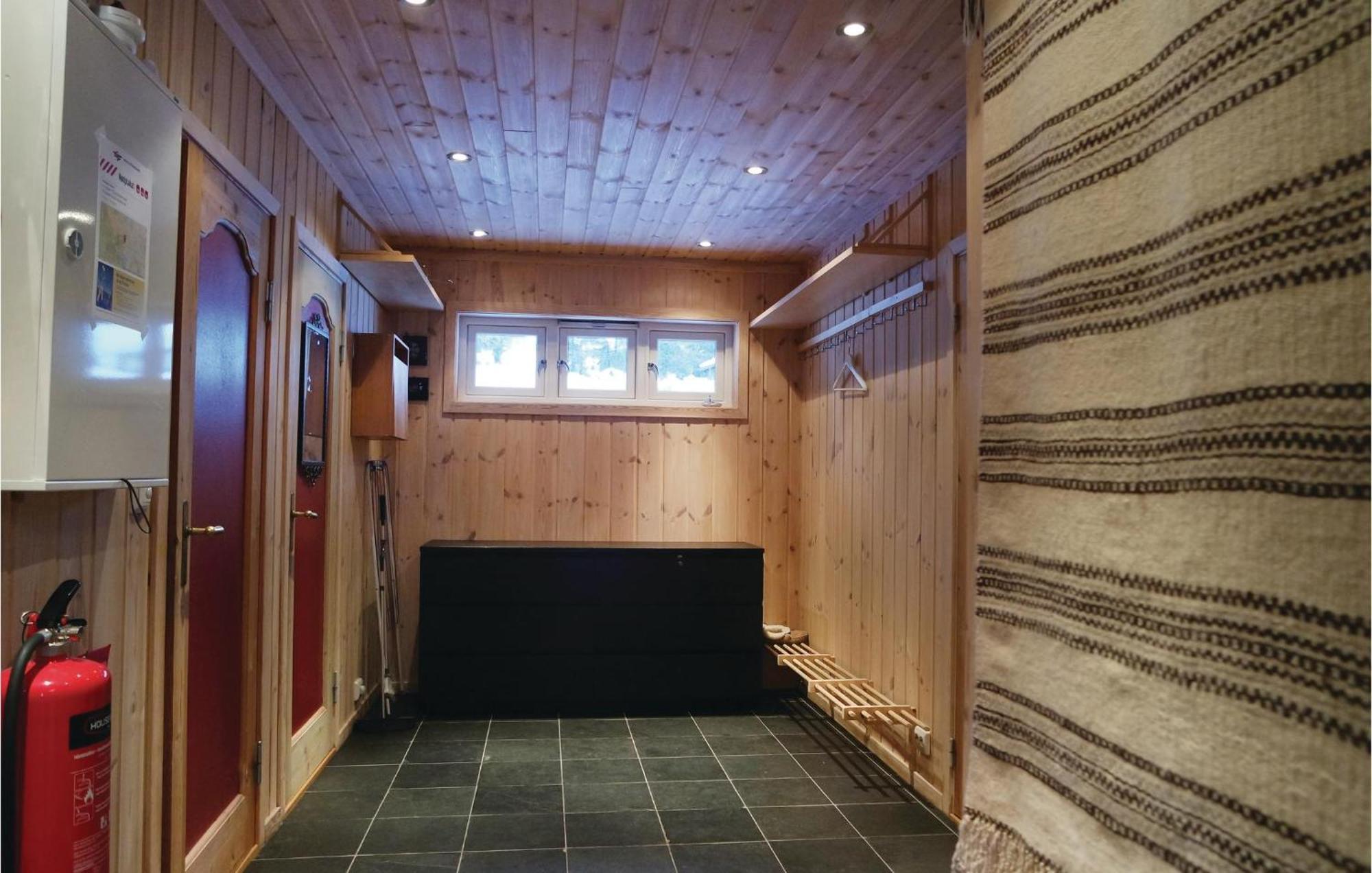 Amazing Home In Sjusjoen With Kitchen Exterior foto